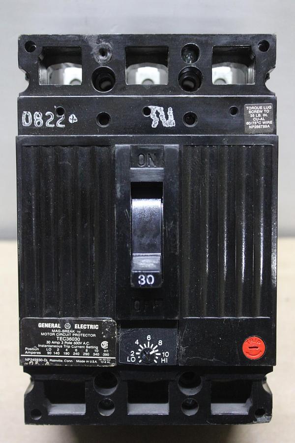 Used GENERAL ELECTRIC CIRCUIT BREAKER TKM3F 600 AMP 600 VAC 3-POLE