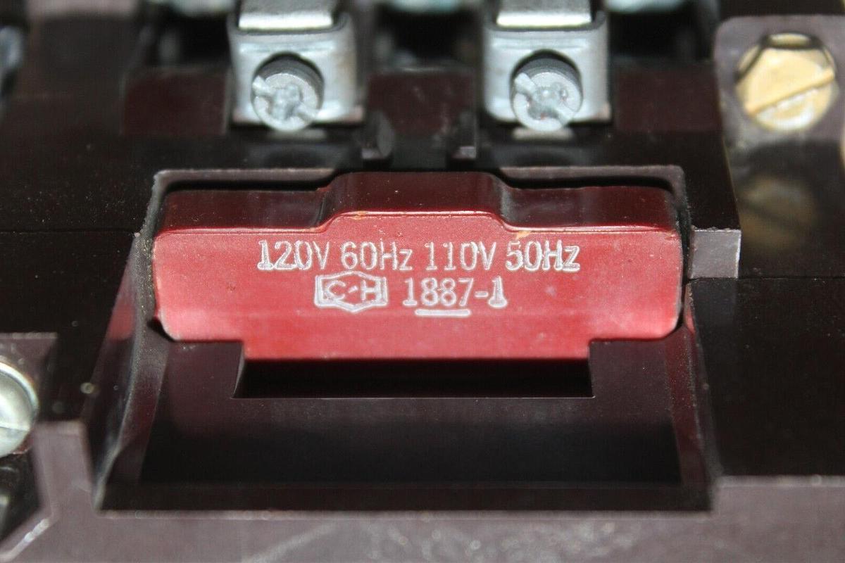 Used CUTLER HAMMER CONTACTOR C10CN3 27 AMP 600 VAC 10 HP 3-PHASE NEMA 1 COIL: 120V