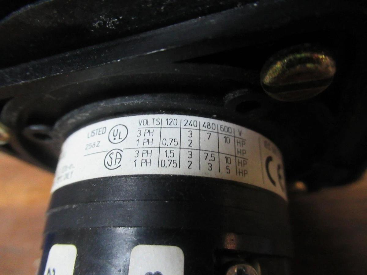 Used SALZER ROTARY SWITCH S608 S213 S608US1A1906-00 3 PHASE 600 VOLT 15 AMP 50 HP