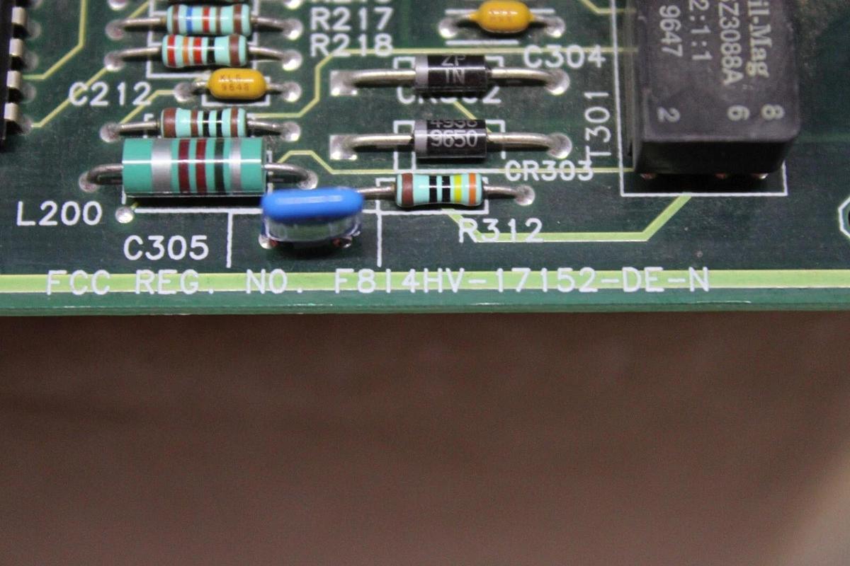 Used ADC KENTROX TSERV-11C CSU CIRCUIT BOARD 13-00785-00 REV. G F814HV-17152-DE-N