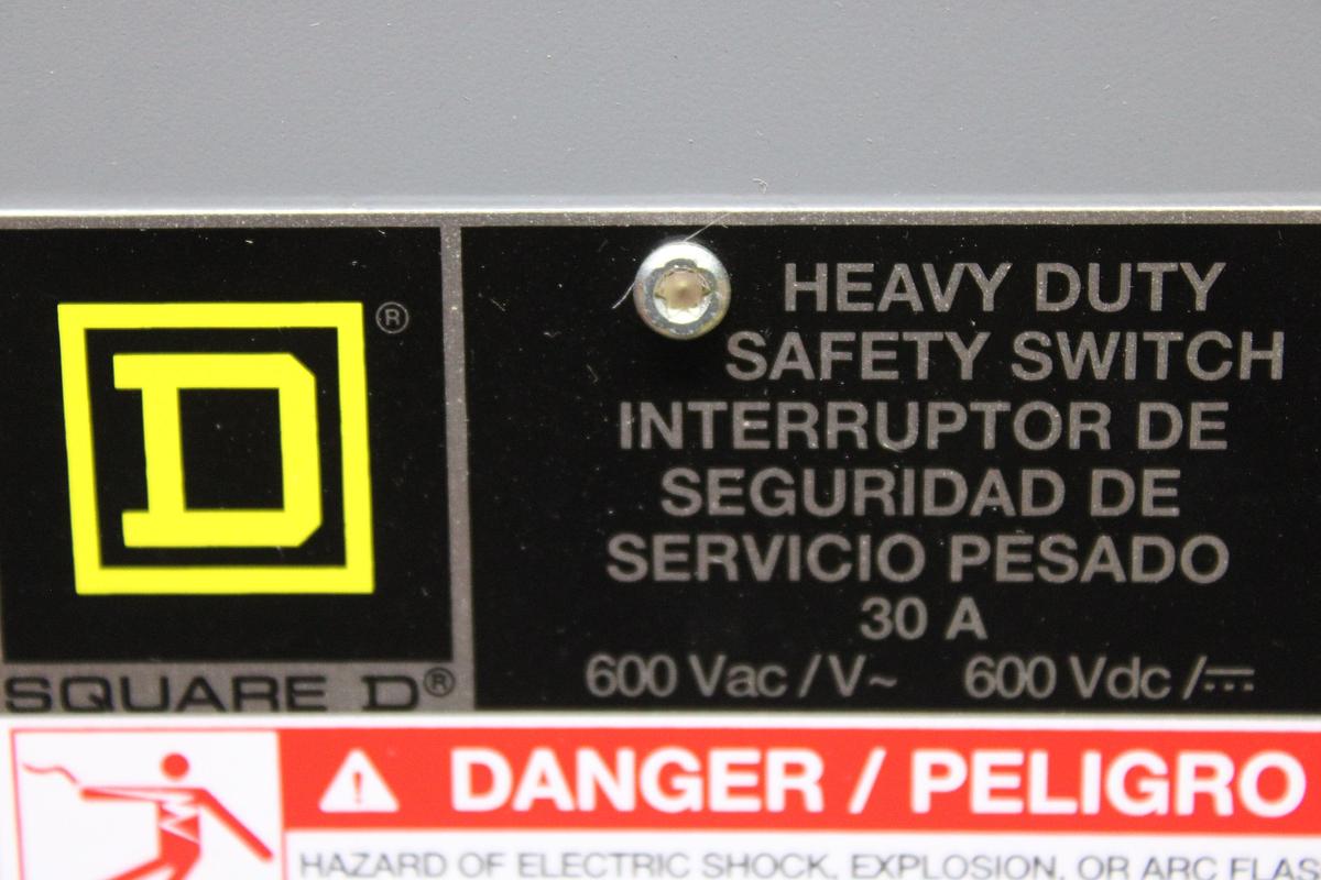Used EAGLE SIGNAL TIME DELAY RELAY 04640506P 0-30 MINUTE DELAY 120 VAC 10 AMP