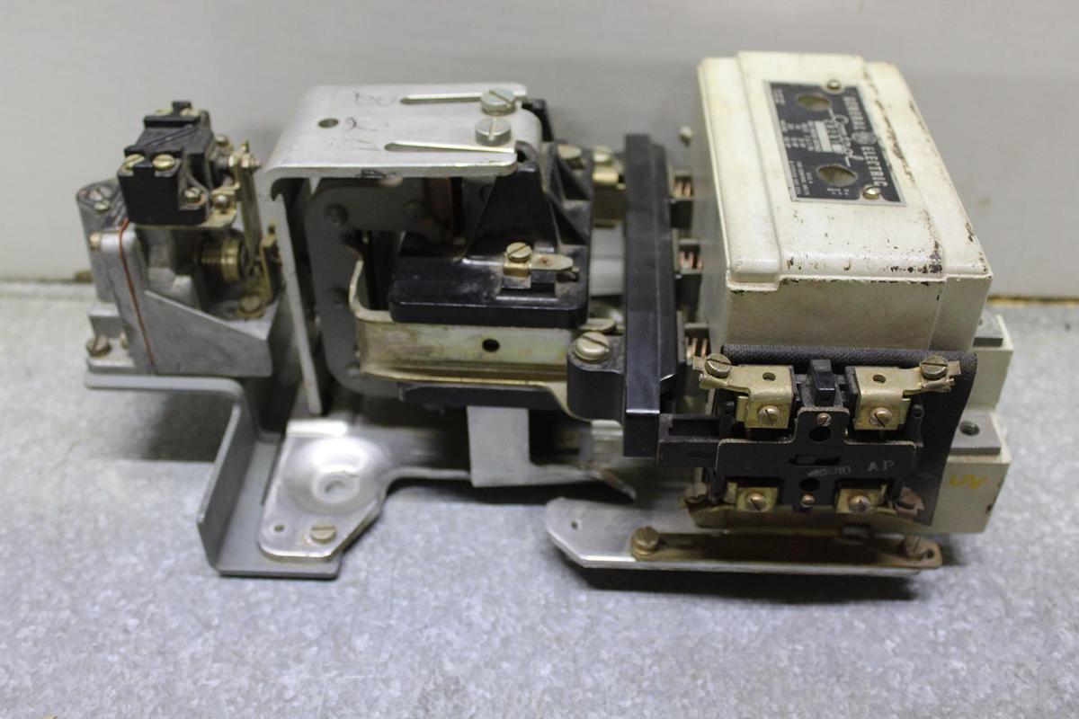Used TRANE VFD CONTROL CIRCUIT BOARD VFD66HCB X1317-0220-070 460 VAC 2 AMP 3-PHASE