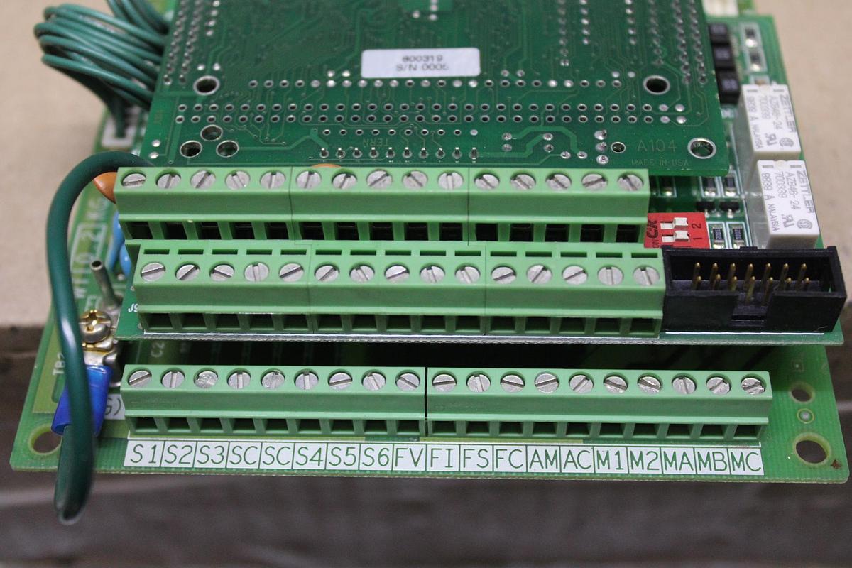 Used CARRIER CONTROL CIRCUIT BOARD CEPL130415-02 PD4-EXV 32GB-500-422-EE