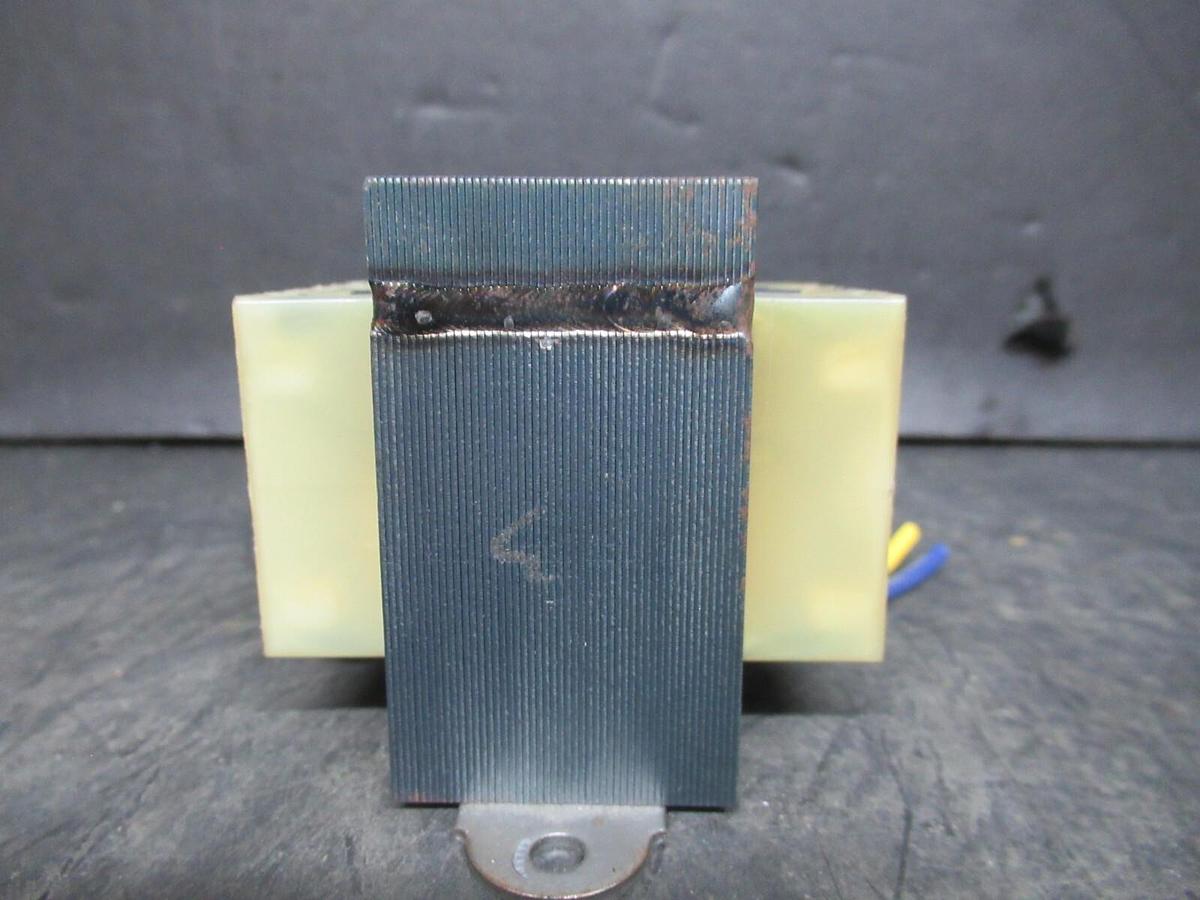 Used PRODUCTS UNLIMITED 4000-01AW18K22 60630801 50 VA PRI: 120 VAC SEC: 24 VAC