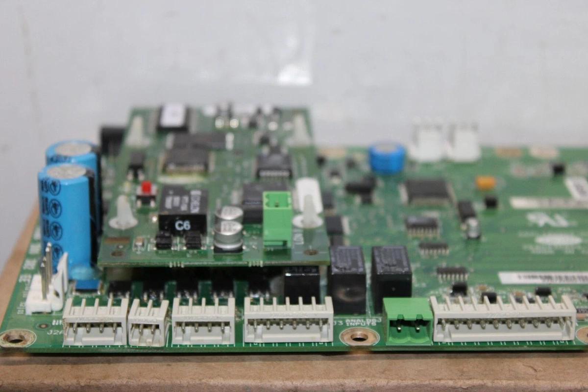 Used CARRIER HVAC MICROPROCESSOR BOARD CEPL130403-02-R W/ CEPL130520-01