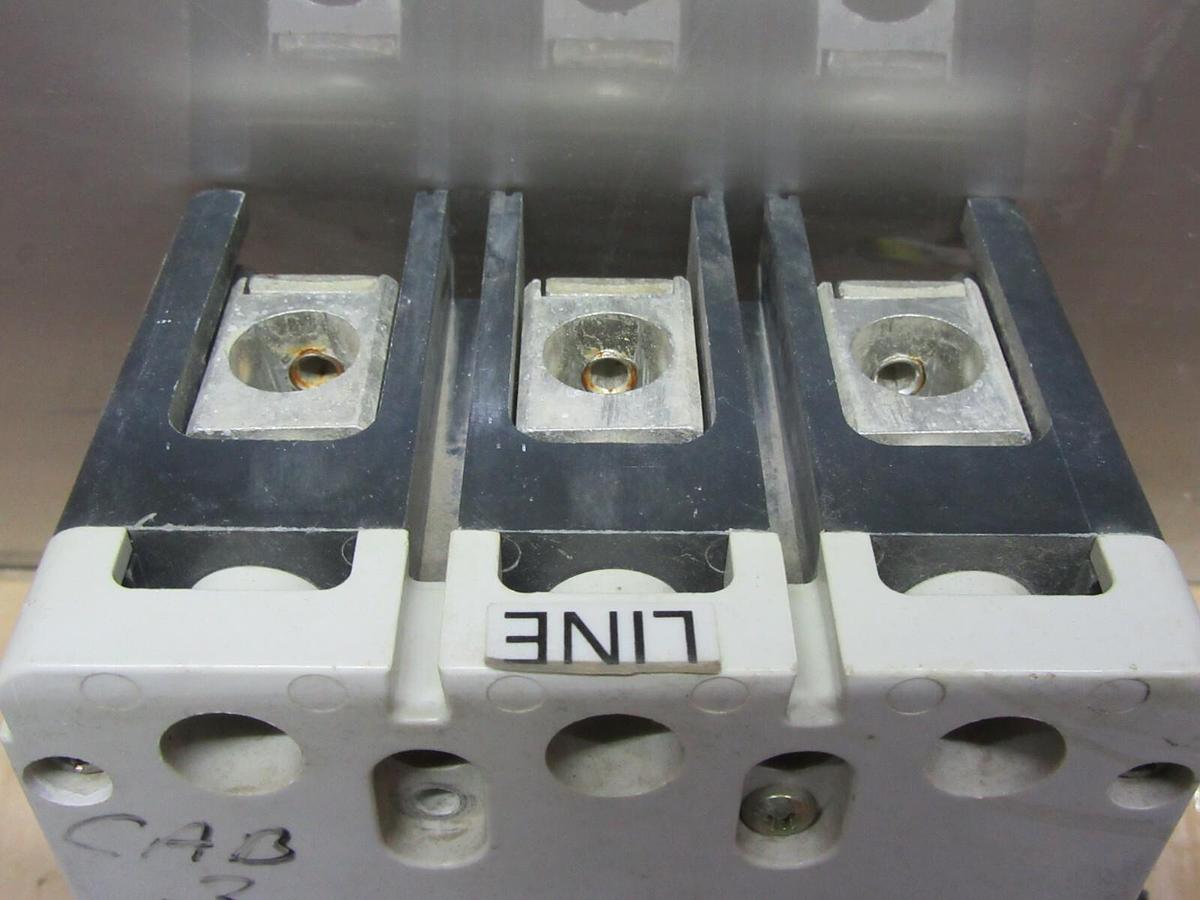 Used CUTLER HAMMER DC CIRCUIT BREAKER HKDDC3400F 400A 600 VDC 3-POLE W/ AUX & SHUNT