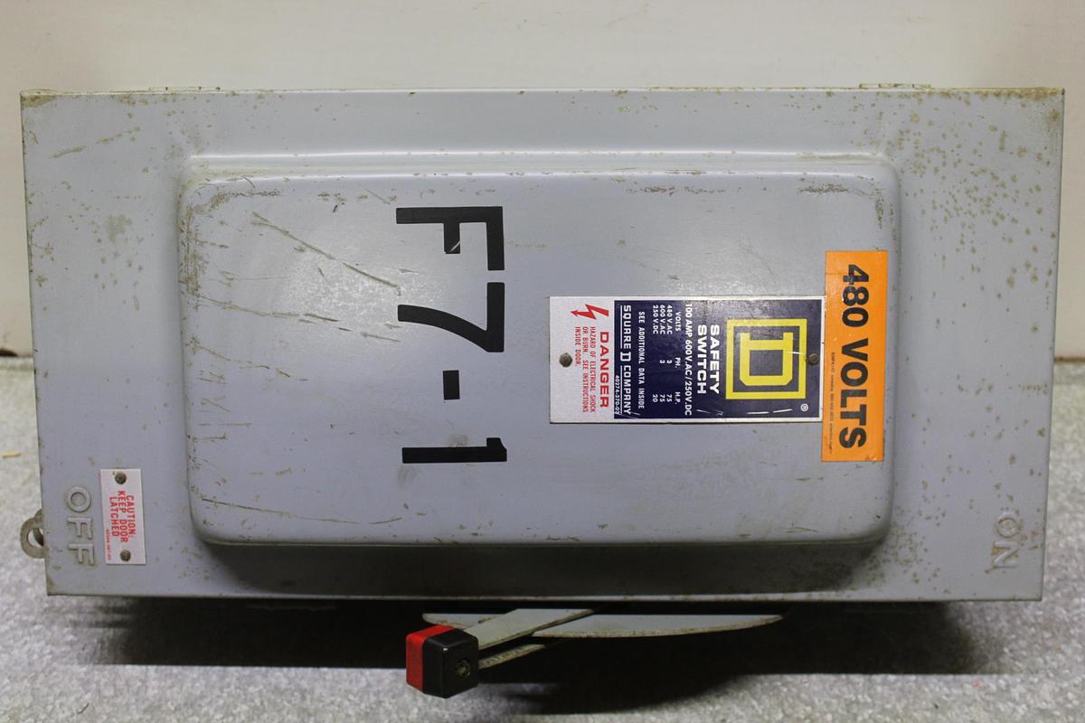 Used SIEMENS HEAVY DUTY SAFETY SWITCH HF363 100 AMP 600 VOLT TYPE 1 ENCLOSURE