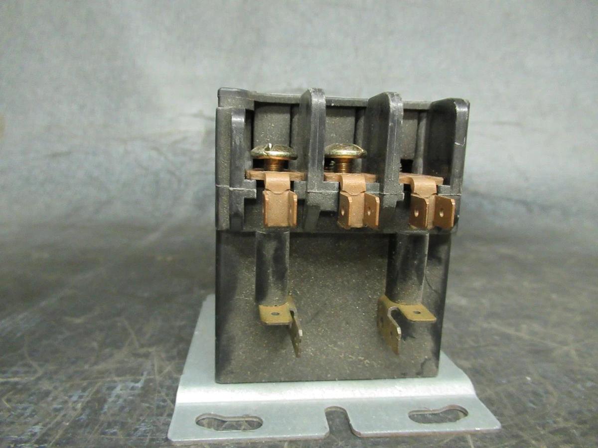 Used SIEMENS / FURNAS CONTACTOR 42AF35AFAJI HN53TB115 600V 35A 10HP **WARRANTY**