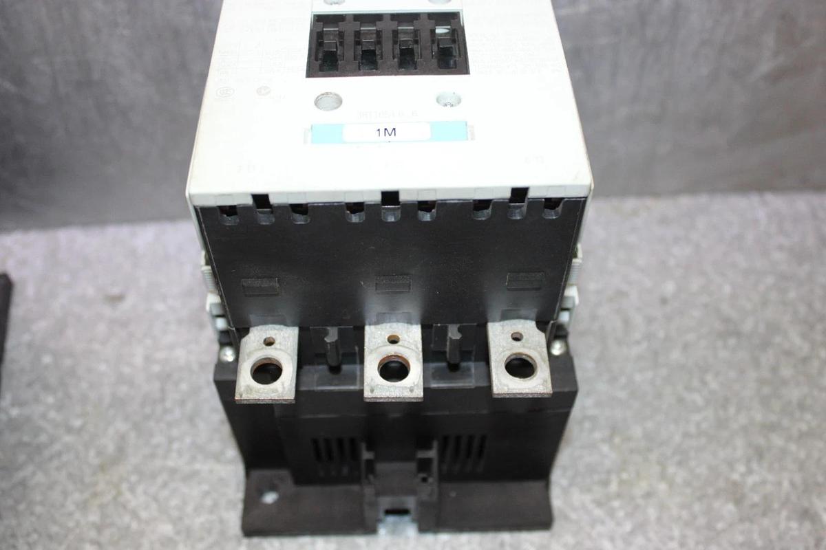 Used SIEMENS SIRIUS CONTACTOR 3RT1054-6...6 600 VAC 140 AMP 125 HP 3-POLE 3-PHASE