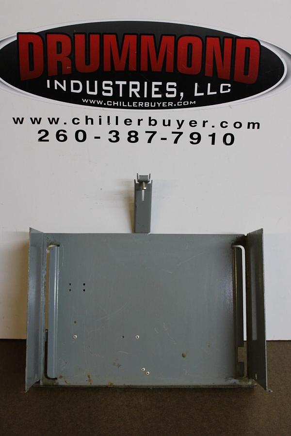 Used SQUARE D MCC MOTOR CONTROL BUCKET SHELF MODEL 5 PAN DIVIDER MIDSHELF