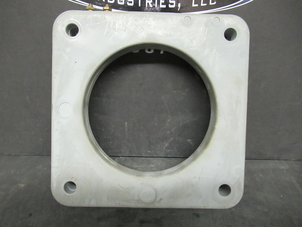 Used WESTINGHOUSE CURRENT TRANSFORMER SCM-2000 RATIO: 2000:5 A  600 VOLT