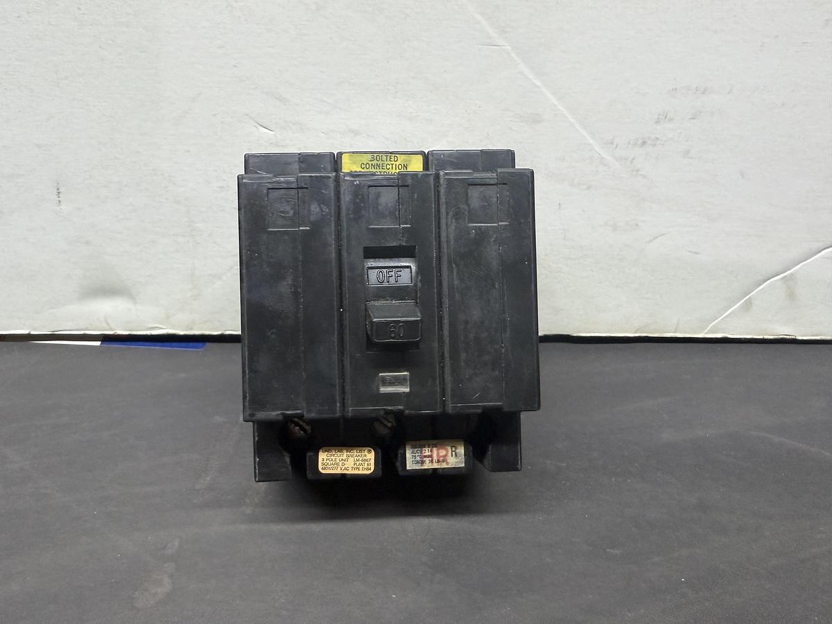 Used SQUARE D CIRCUIT BREAKER EHB34030 30 AMP 480/277 VAC 3-POLE