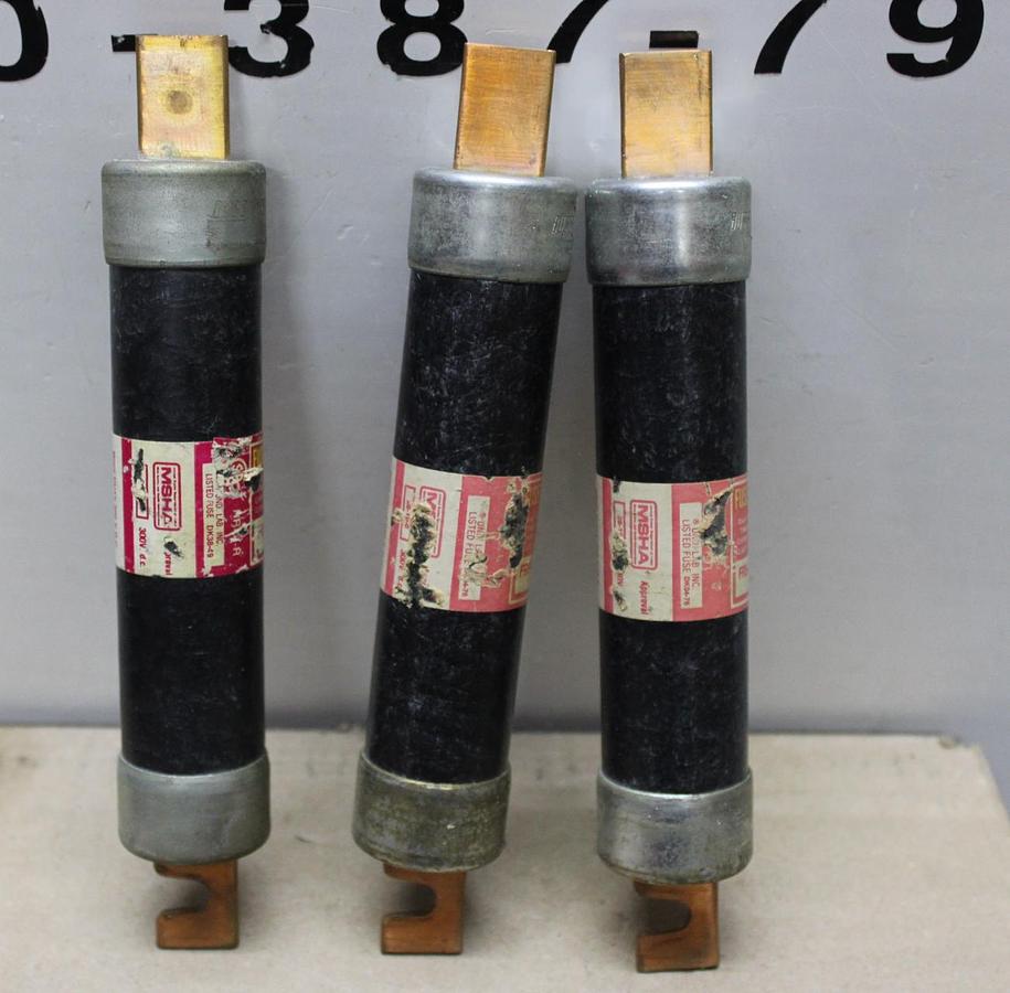 Used LOT OF 2 LITTELFUSE SLO-BLO TIME DELAY FUSES FLSR-60 60 AMP 600 VOLT