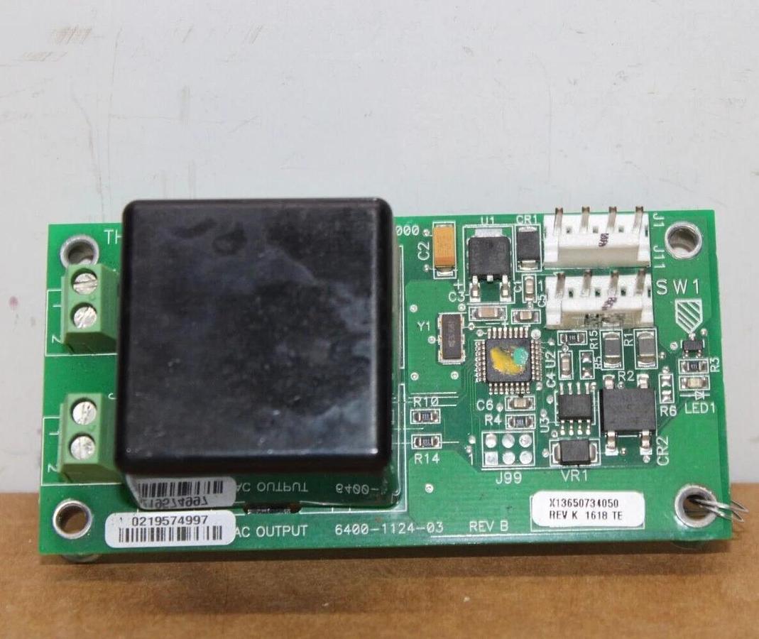 Used TRANE DUAL TRIAC OUTPUT CIRCUIT BOARD X13650734050 REV. K 6400-1124-03 REV. B