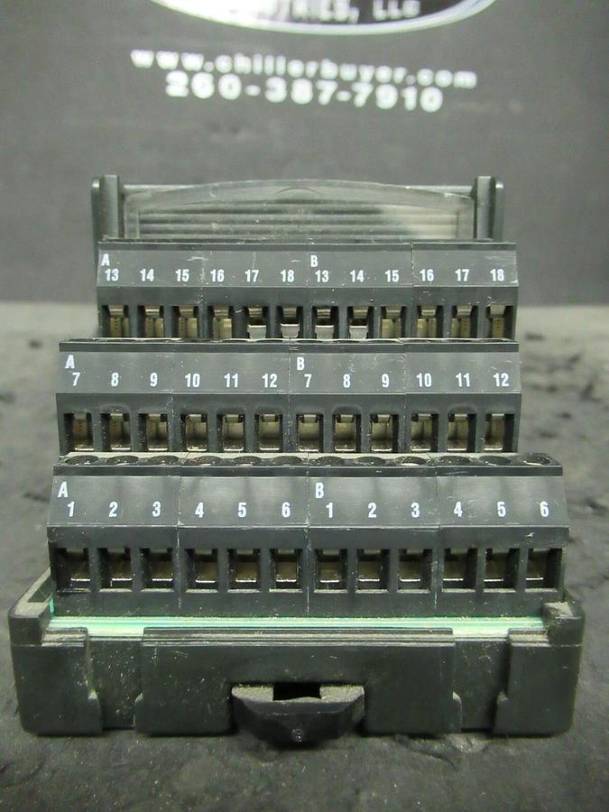 Used GE INTELLIGENT PLATFORMS PLC IC200ALG320J W/ COMPACT I/O CARRIER IC200CHS022L