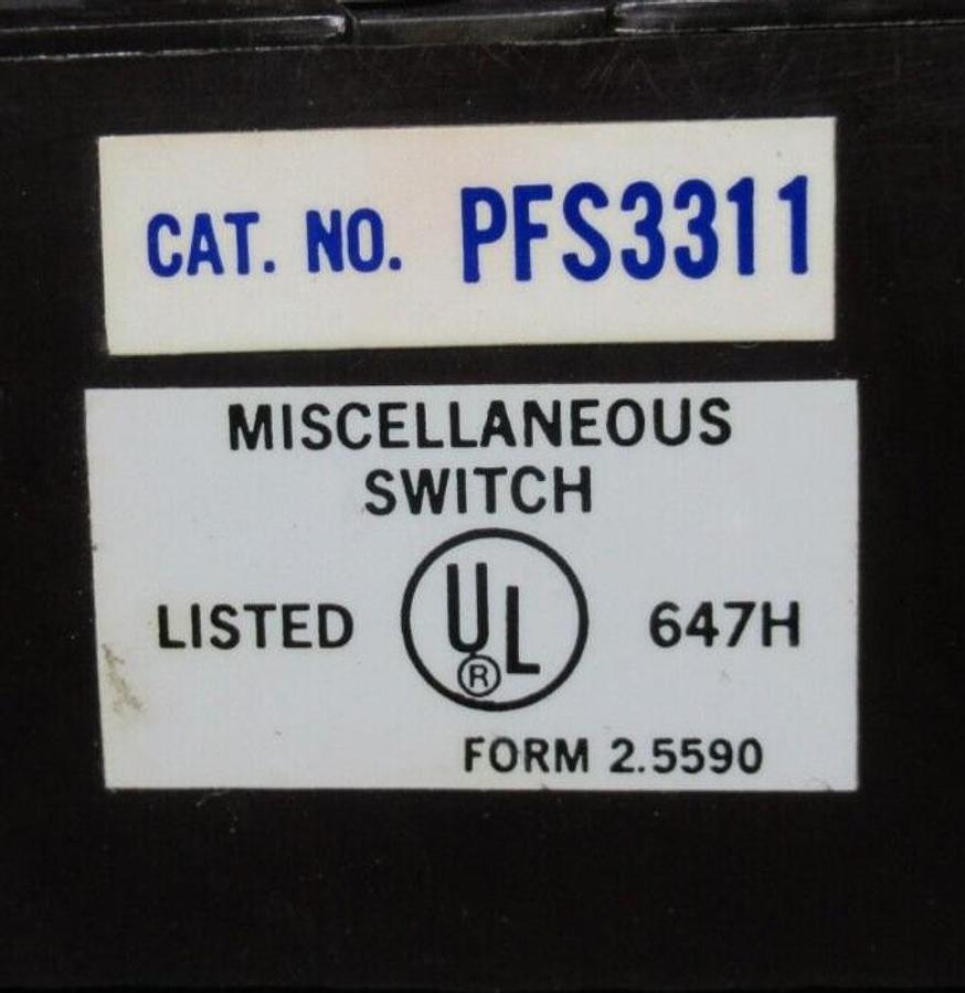 Used CUTLER HAMMER PULL OUT SWITCH DEAD FRONT FUSE PFS3311 3 PHASE 7.5 HP *WARRANTY*