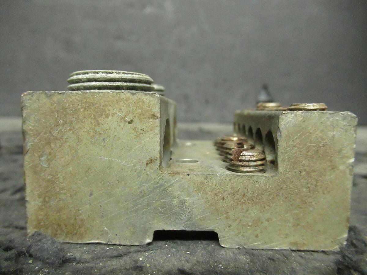 Used (3) MARATHON 97945 MECHANICAL DISTRIBUTION WIRE CONNECTOR LUG TAP 500MCM - #14