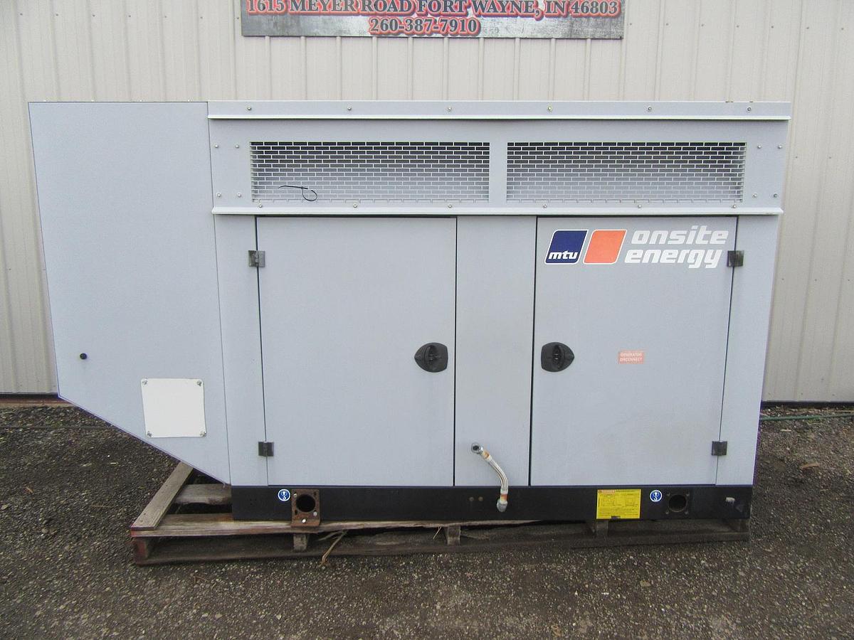 Used 30 KW GENERATOR MTU 4.3 NAT. GAS LP PROPANE 120/240 VOLT 1PH 207 HRS 40KW 2017