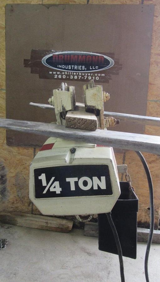 Used 1/4 TON COFFING CHAIN HOIST 230/460 VAC 3 PH W/ MANUAL TROLLEY EC05163 10' / 7'