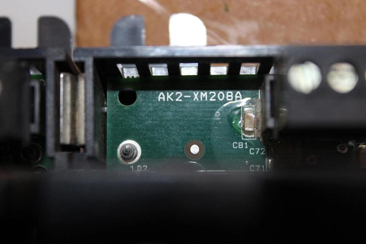 Used YORK DANFOSS VALVE INTERFACE / STEPPER MODULE 031-02742-000 AK2-XM-208A