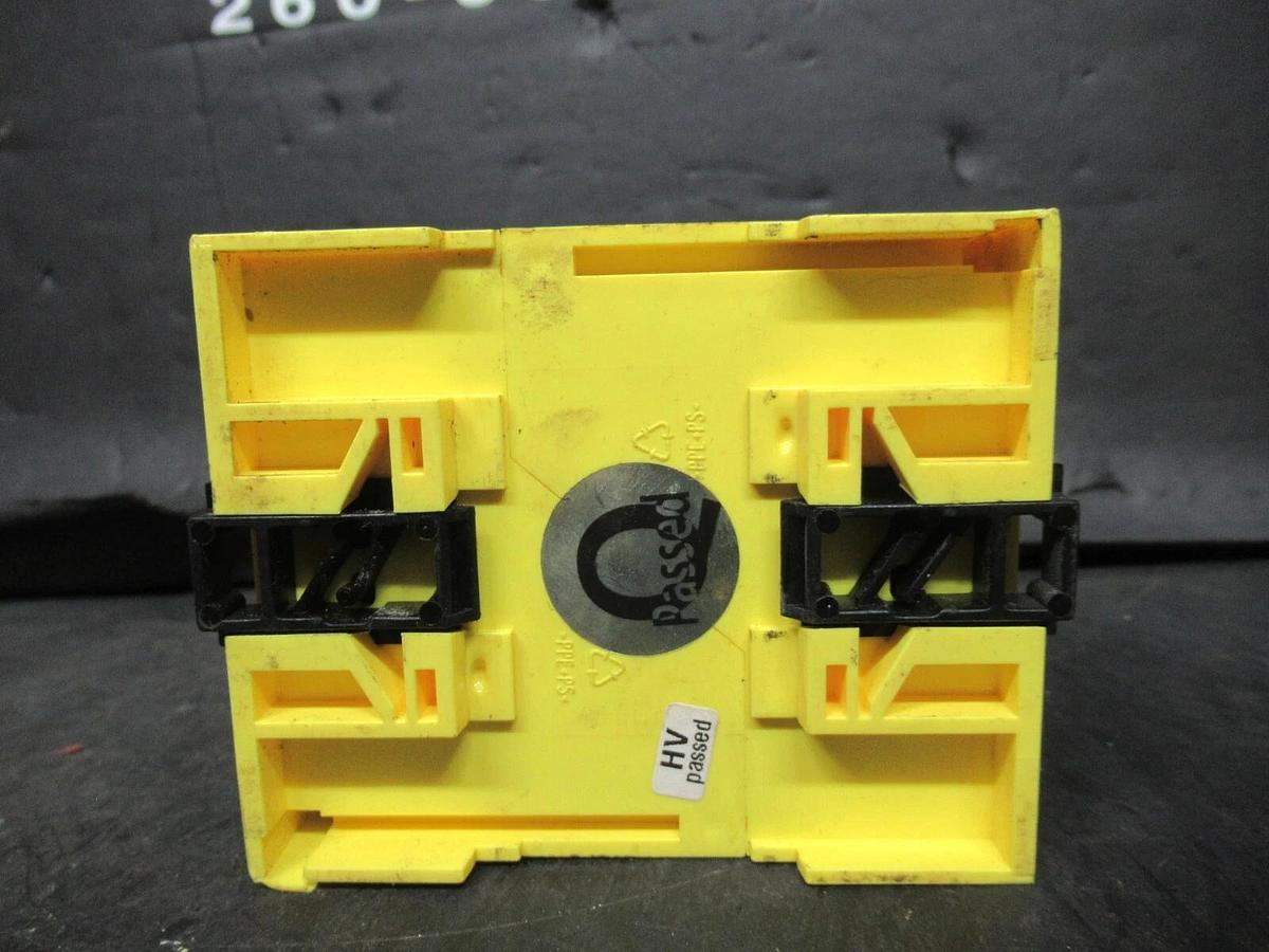 Used BENDER ELECTRIC RESIDUAL CURRENT MONITOR RCM460Y-13 **WARRANTY INCLUDED**