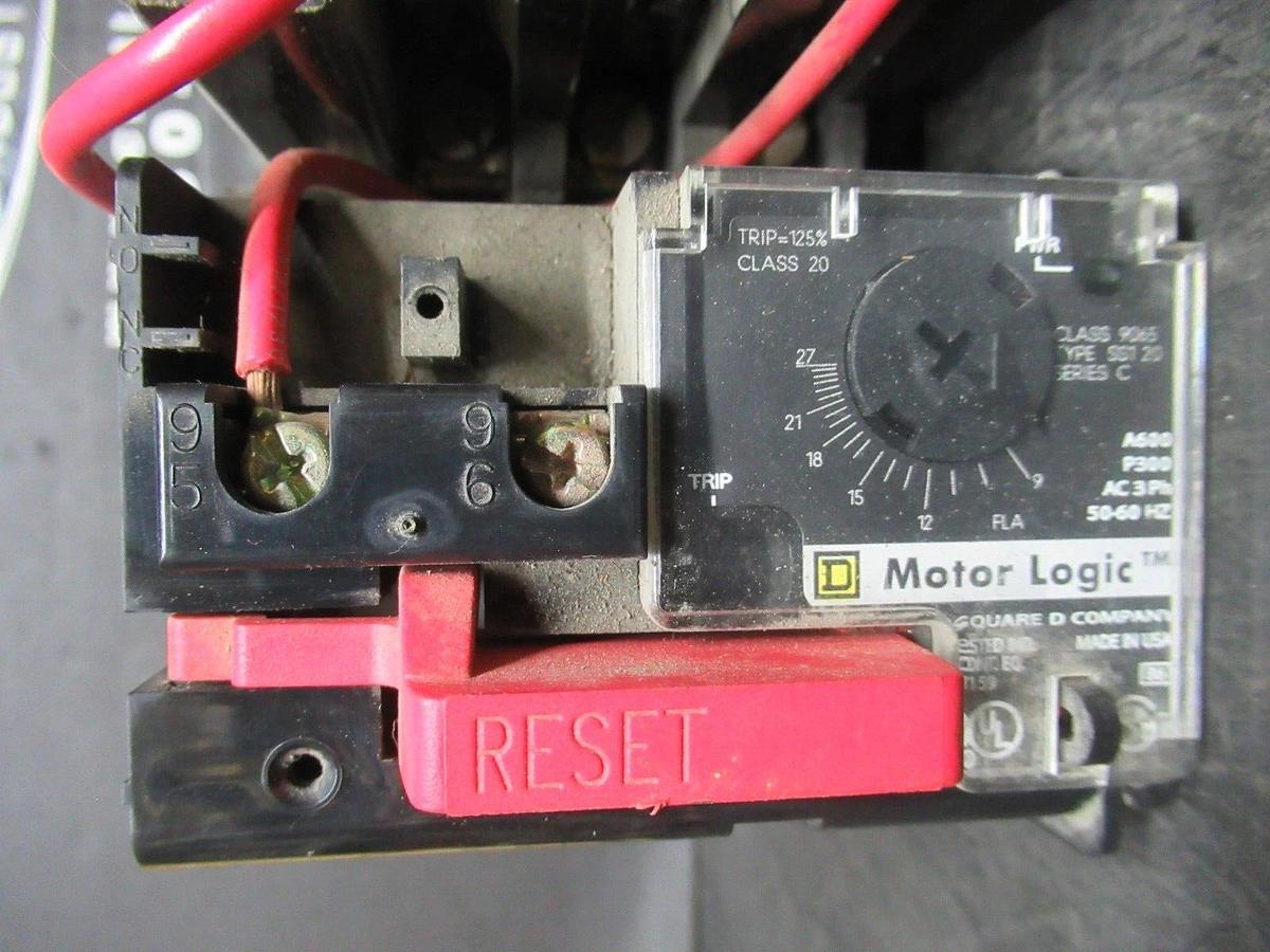 Used SQUARE D NEMA 1 STARTER 8536SCG3 W/ 9065SS120 OVERLOAD RELAY 600 VAC 10 HP