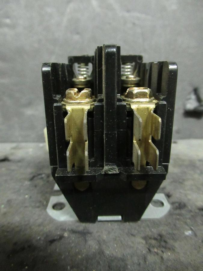 Used PRODUCTS UNLIMITED CONTACTOR 3100-20T328 / HN52KC016 20 AMP 600 VAC 120 V COIL