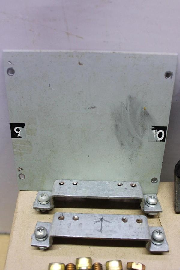 Used CUTLER HAMMER CIRCUIT BREAKER MOUNTING KIT FOR HKA BREAKERS **WARRANTY**