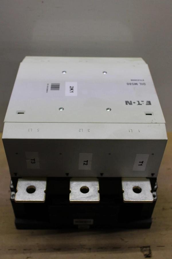 Used EATON VACUUM CONTACTOR DIL-M580 XTCE580N 600 VOLT 980 AMP 600 HP COIL: 110-240V
