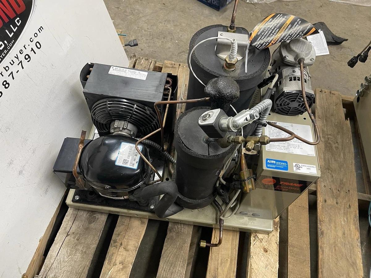 Used TRANE CHILLER PURGE PUMP PRGDA101AE000 M4FH-0026-IAA-240 115 VOLT 12.3 AMP