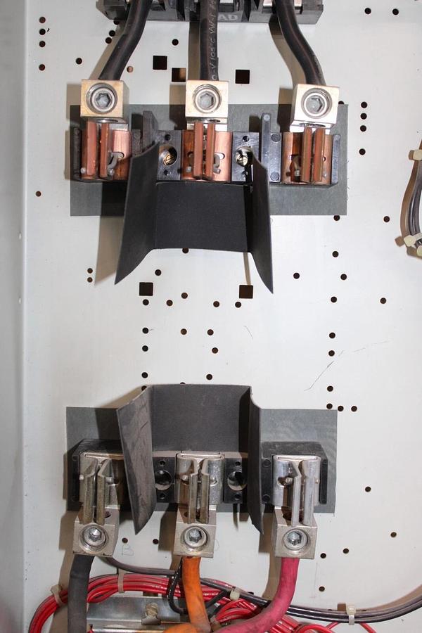 Used CUTLER HAMMER MCC STARTER BUCKET 2100 FREEDOM 42" CL75250-6 200 AMP SIZE 4