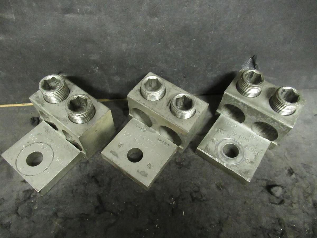 Used (3) QTY ILSCO D899  2 (DOUBLE) BARREL MECHANICAL CONNECTOR LUG TAPS 600MCM - 2