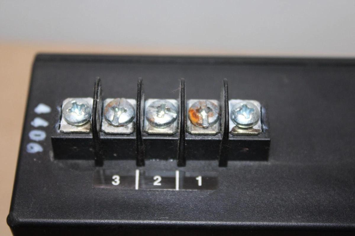 Used JOSLYN AC SURGE PROTECTOR SURGITRON III 1456-49-R 480Y/277V 3-PHASE 4-WIRE