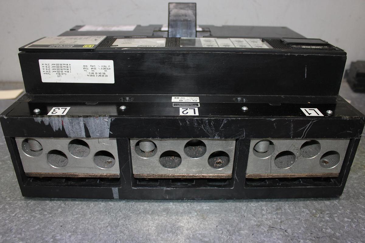 Used SQUARE D MCC DISCONNECT SWITCH HU200-4MC5 MODEL 5