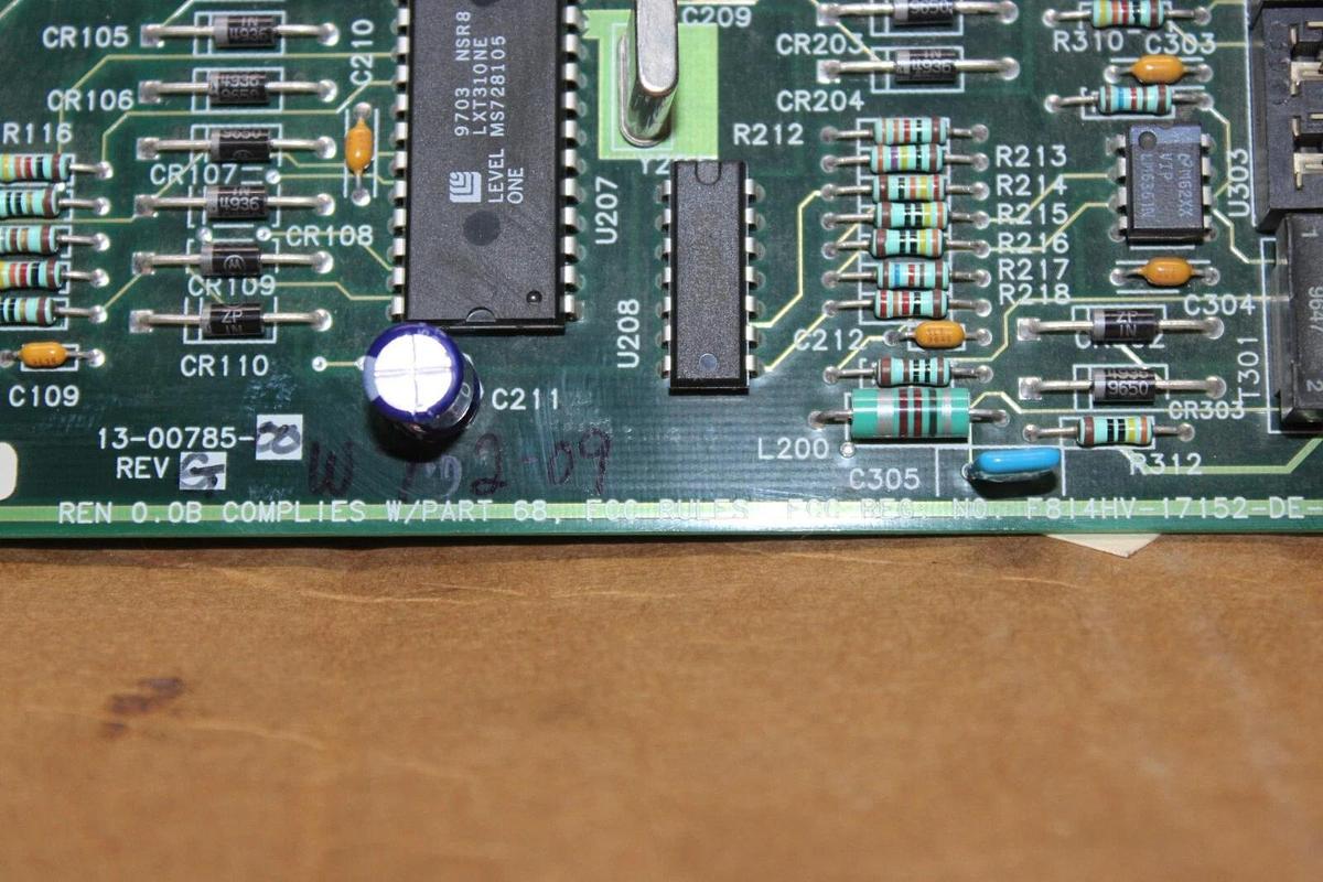 Used ADC KENTROX TSERV-11C CSU CIRCUIT BOARD 13-00785-00 REV. G F814HV-17152-DE-N