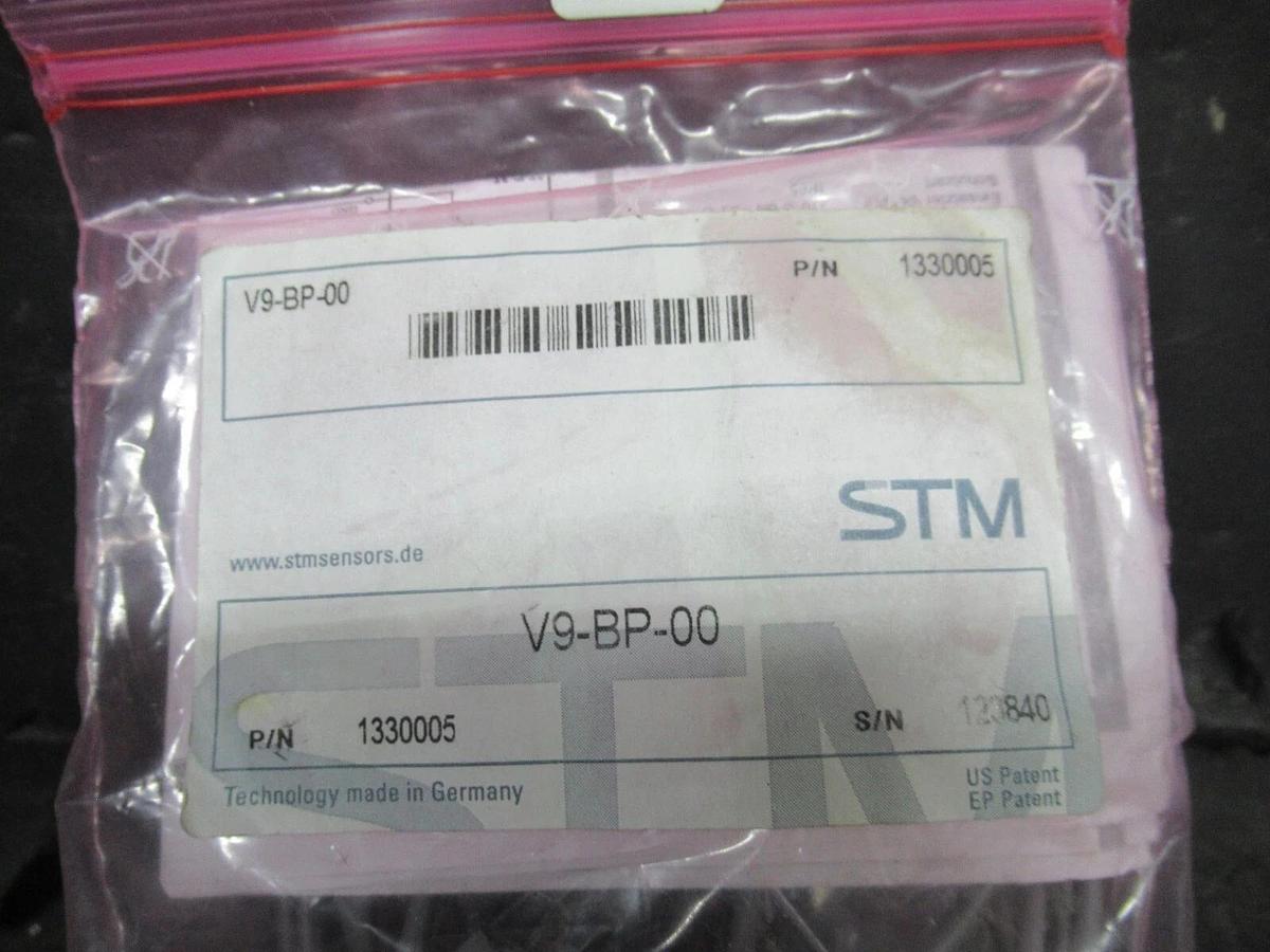 NEW IN BAG STM V9-BP-00 1330005 PHOTOELECTRIC SENSOR **WARRANTY**
