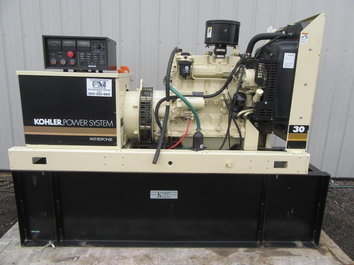 Used 30KW DIESEL GENERATOR  KOHLER 120/240 V JOHN DEERE  12-LEAD RECONNECTABLE 33 KW