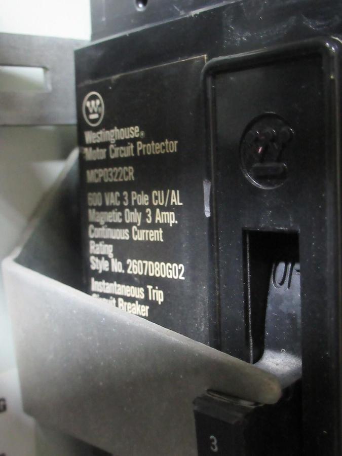 Used CUTLER HAMMER MOTOR STARTER CONTROL MODEL: 2100 12" W/ AE16ANS0 NEMA SIZE 0 3AMP