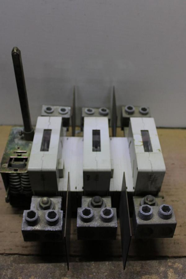 Used ABB SAFETY DISCONNECT SWITCH OETL-NF600A 600 VOLT 3-PHASE 500 HP 800 AMP