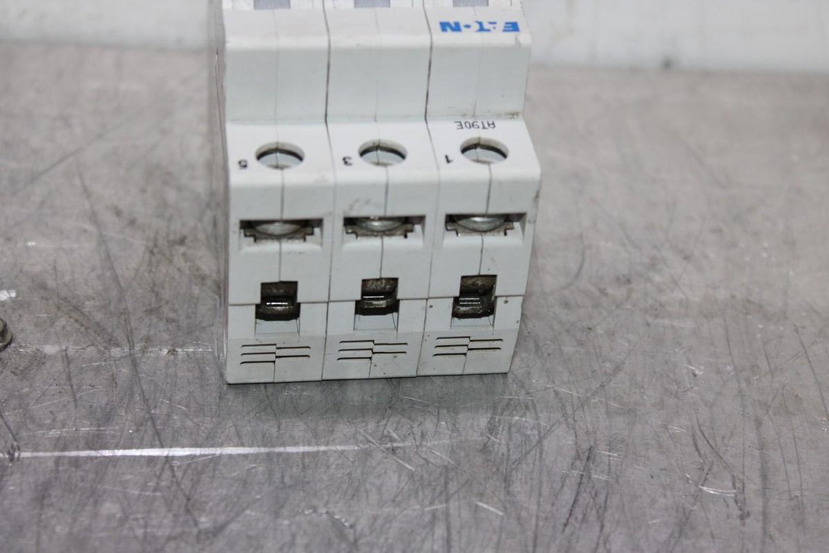 Used EATON CIRCUIT BREAKER  WMZS3C02 480/277 VAC 2 AMP 3-POLE *WARRANTY*