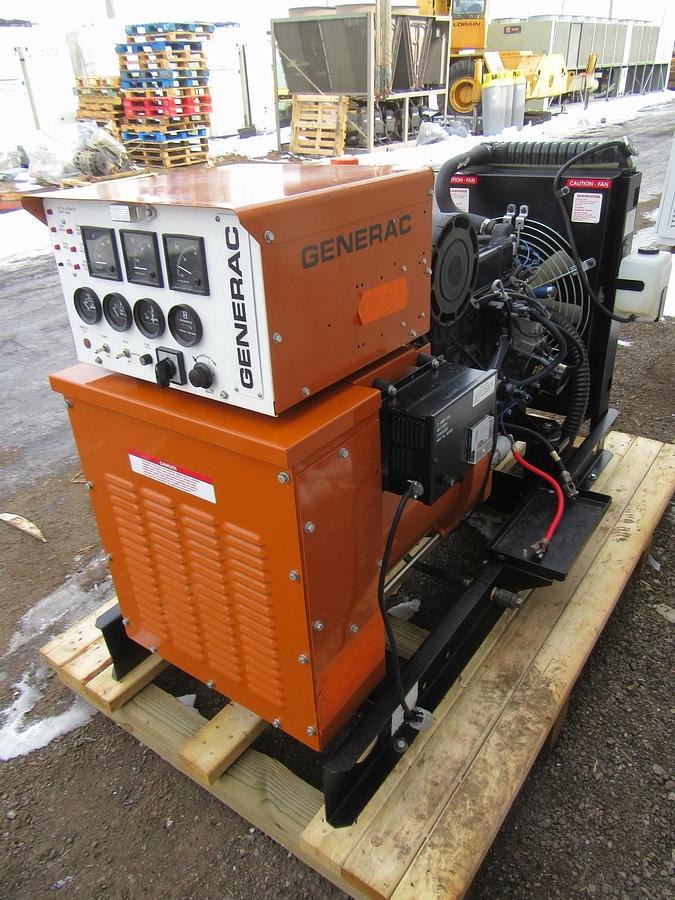 Used 25 KW GENERATOR GENERAC NATURAL GAS LP PROPANE 120/240V 1 PH SG025 793 HRS VIDEO