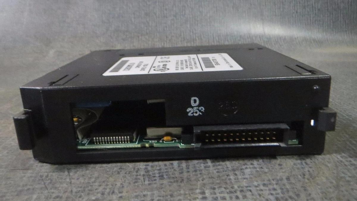 Used GE FANUC COMMUNICATIONS CONTROL MODULE COMM COPROC  MODEL: IC693CMM311N