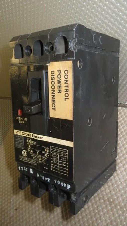 Used ITE SIEMENS BREAKER 15 AMP 480 VAC 3 POLE MODEL E43B015 **WARRANTY INCLUDED**