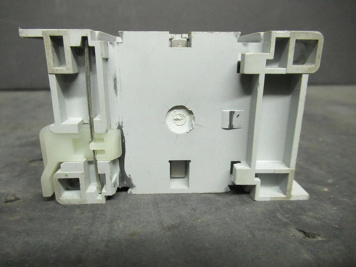 Used ALLEN BRADLEY CONTACTOR 100-C09D*10 SER. A 25 AMP 600 VAC **WARRANTY INCLUDED!**