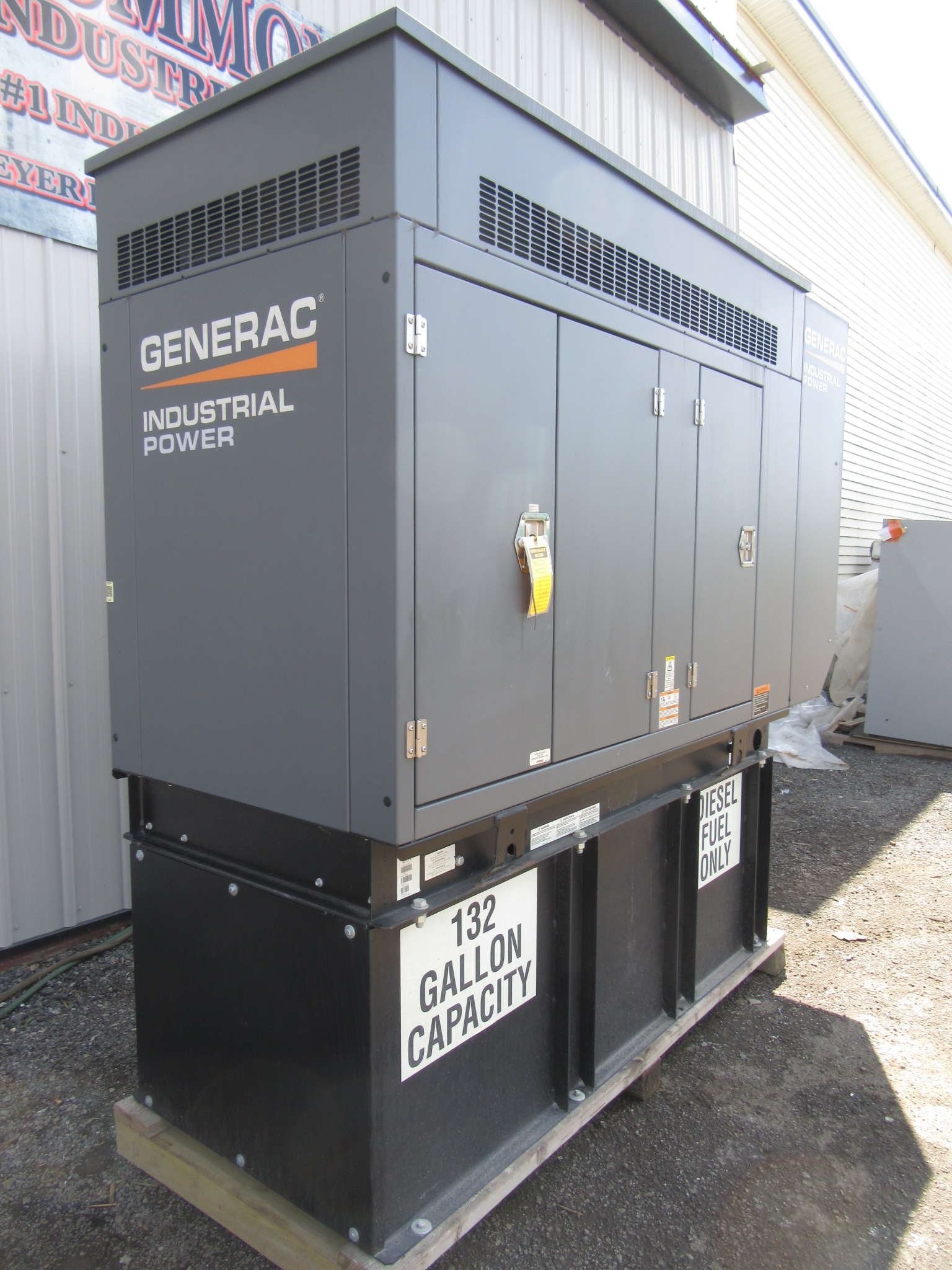 30 KW DIESEL GENERATOR GENERAC 120/240V  BRAND NEW SOUND ENCLOSED VIDEO 