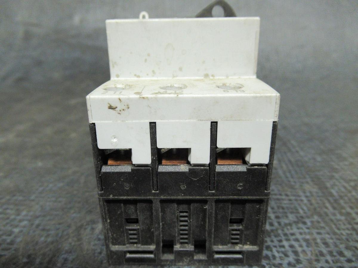 Used SIEMENS MANUAL MOTOR START 3RV1011-0CA15 600V 0.25A **WARRANTY INCLUDED**