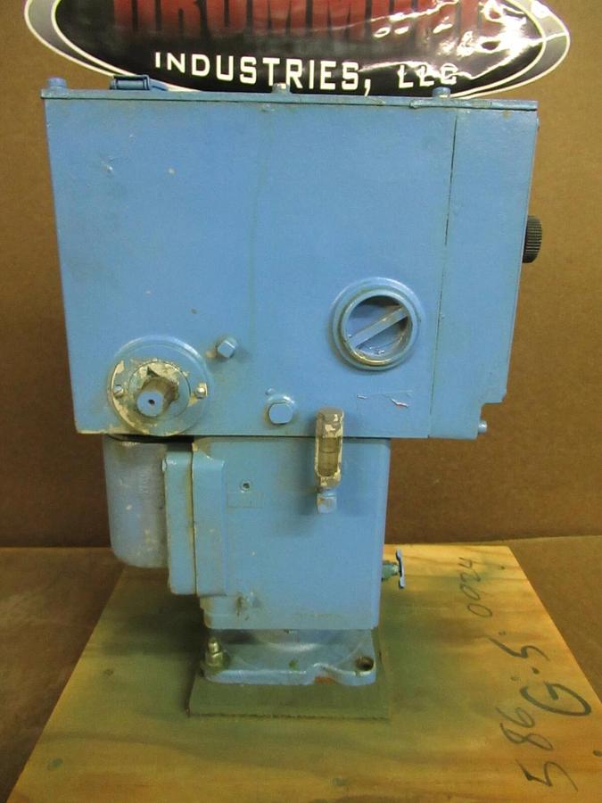 Used WOODWARD EGB SPEED GOVERNOR 10-C 10 FT/LB DESIGNATION 8240-111 RPM 600 - 1184