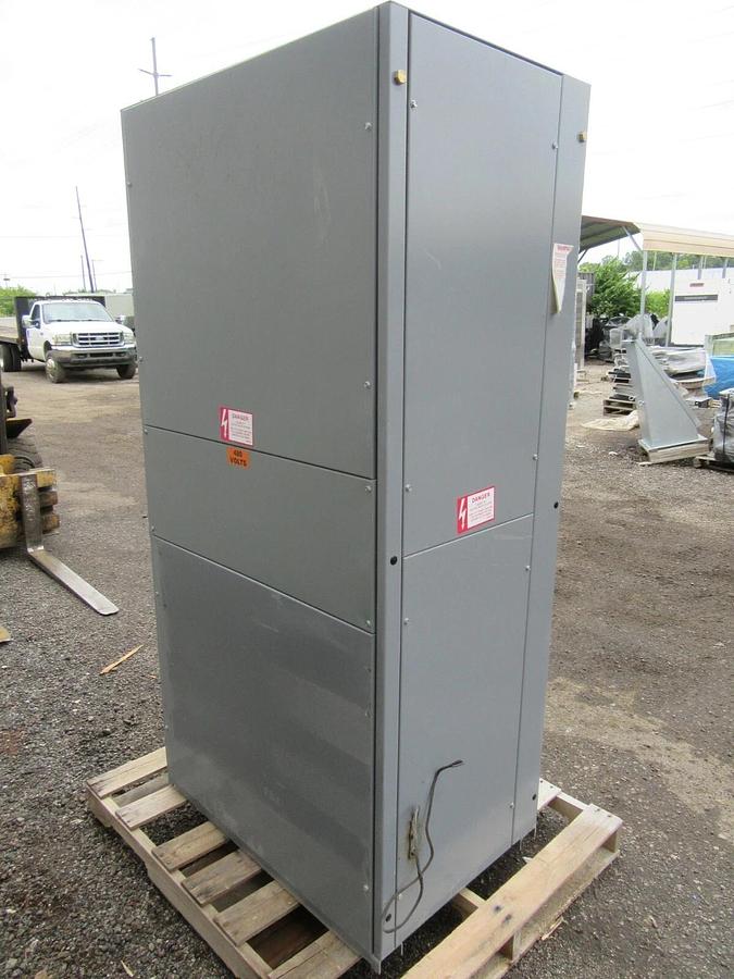 Used 1600 A SQUARE D ENCLOSED 500 VDC QED POWER BREAKER SWITCH NEMA 1 PAF361600DC1286