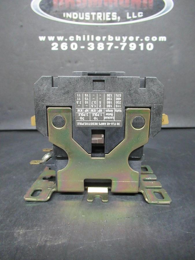 *NIB* CUTLER-HAMMER CONTACTOR C25ND330A 3-POLE 30 FLA 15 HP 600 VAC 120 VAC COIL