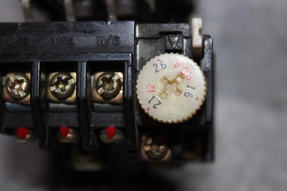 Used MAGNETIC STARTER S-C11L 500 VAC 20 AMP 4-POLE 5.5 HP COIL: 220 VOLT *WARRANTY*